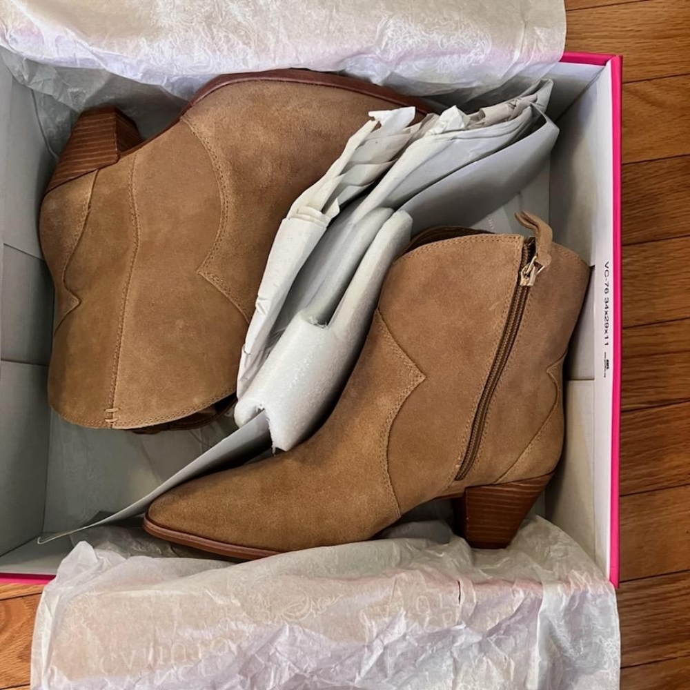 NIB! Vince Camuto Booties - Picture 6 of 9